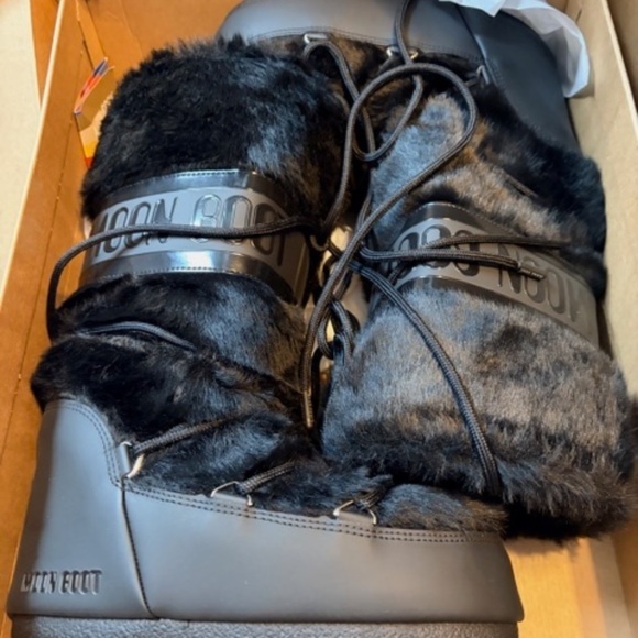 Moon Boot Shoes - Fur Moon Boot Lace Up